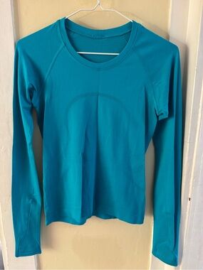 Lululemon Women’s Swiftly Tech Long-Sleeve Waist Length in “Turquoise Tide”
